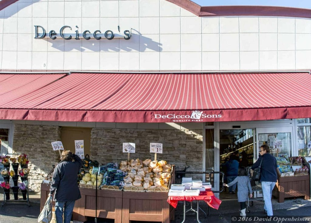 deciccos and sons grocery store