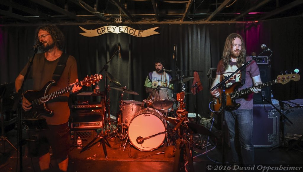 golden gate wingmen performance at the grey eagle