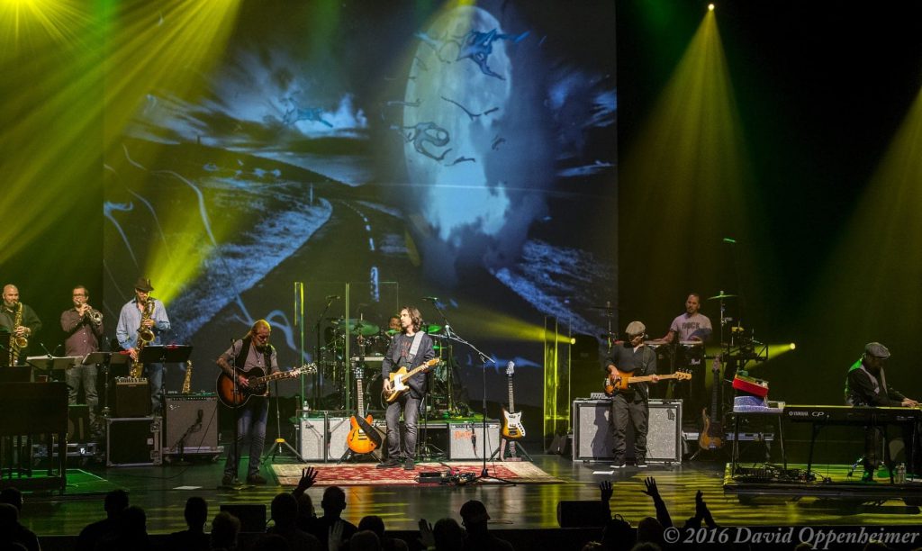 concert photo of gregg allman band