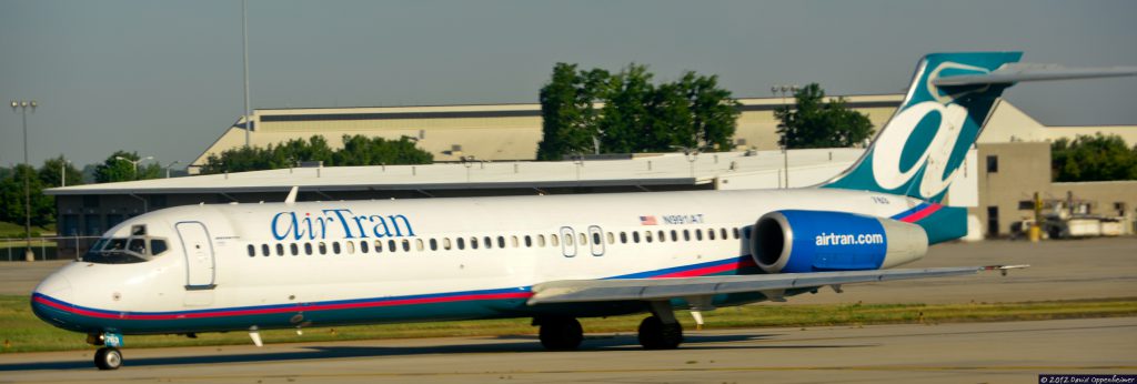 AirTran Airways Commuter Jet Boeing 717 at Asheville Regional Airport – AVL – North Carolina