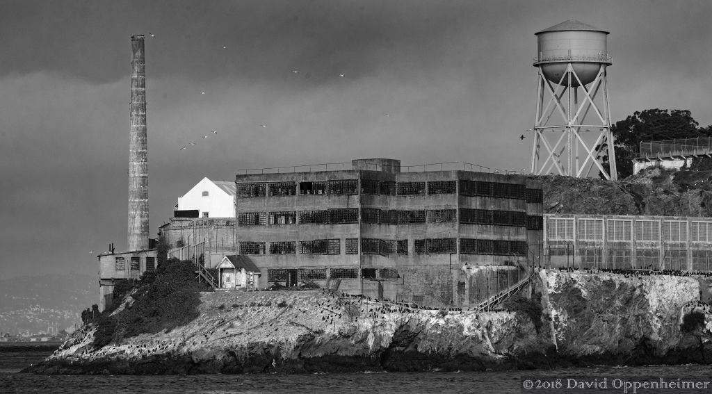 Alcatraz_Island_Black_and_White_21