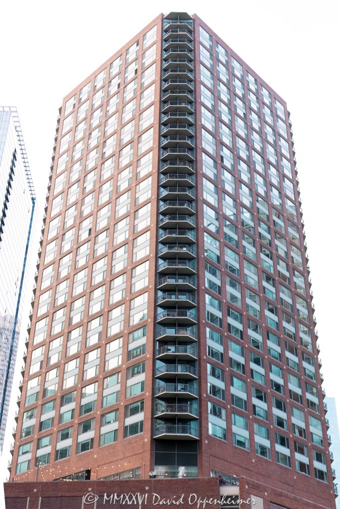 Cityfront Place Apartments on the Chicago River
