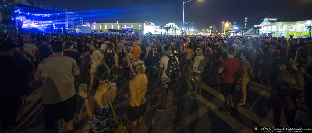 Hangout Music Festival Crowd Photos