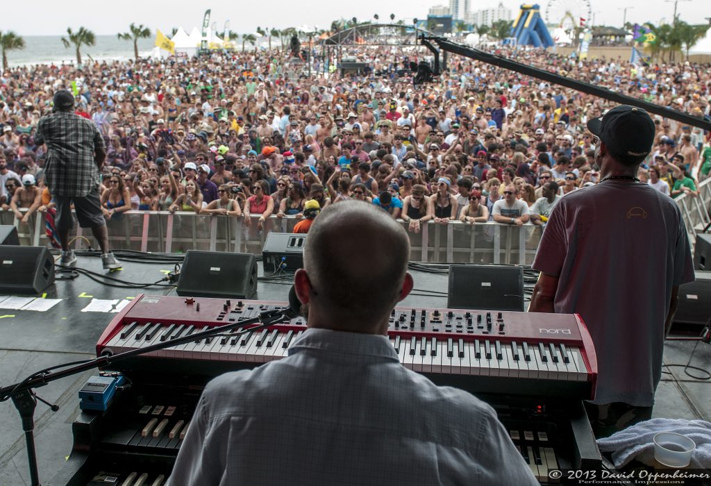Hangout Music Festival Crowd Photos