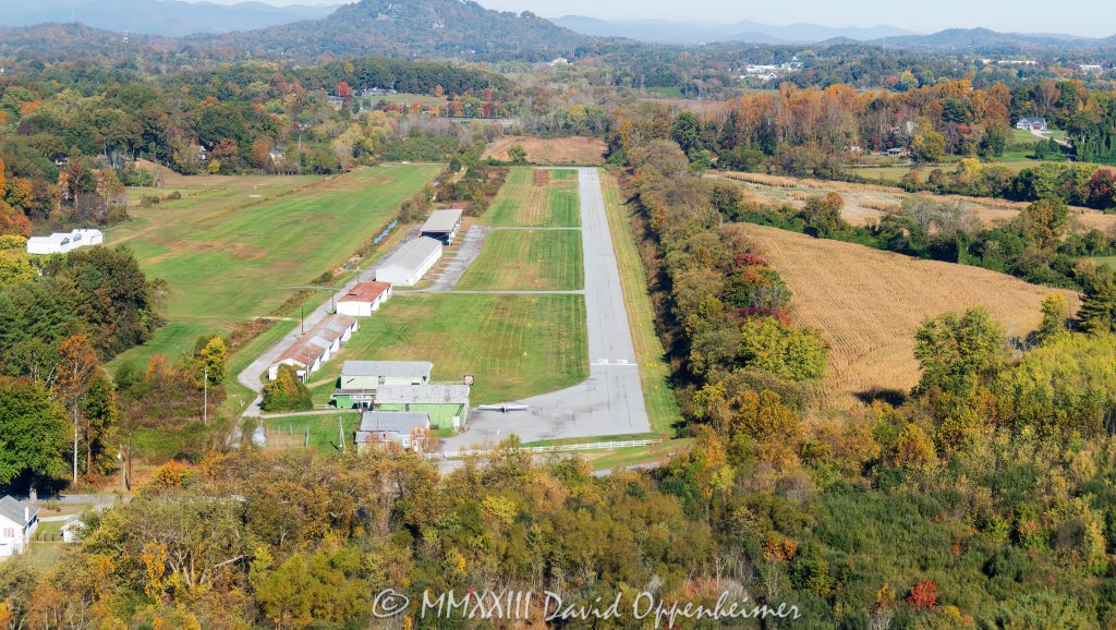 Hendersonville County Airport in North Carolina – Landing Approach Aerial View