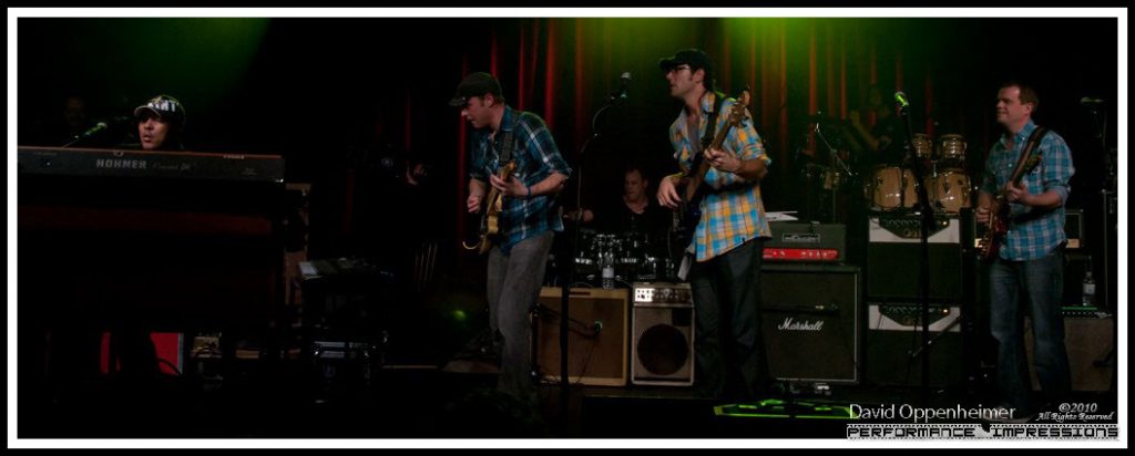 Umphrey’s McGee with Ivan Neville at the Warren Haynes Christmas Jam Pre-Jam – Xmas Jam 2010