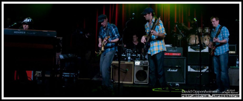 Umphrey’s McGee with Ivan Neville at the Warren Haynes Christmas Jam Pre-Jam – Xmas Jam 2010