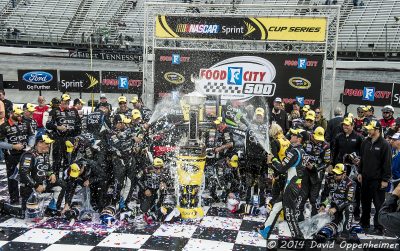 Kasey Kahne in Winner's Circle at Bristol Motor Speedway during NASCAR Sprint Cup Food City 500