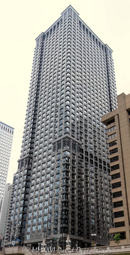 Leo Burnett Building at 35 West Wacker Chicago