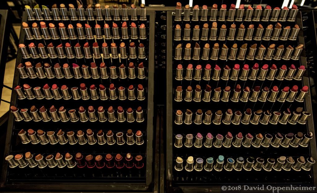 Lipstick_samples_display_Macys_743
