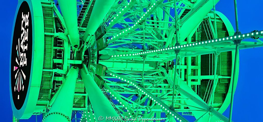 Centennial Wheel at Navy Pier in Chicago
