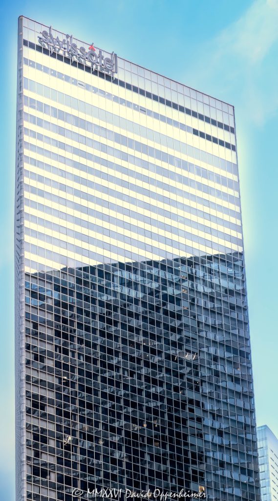 Swissôtel Chicago Luxury Hotel Tower in the Chicago Loop